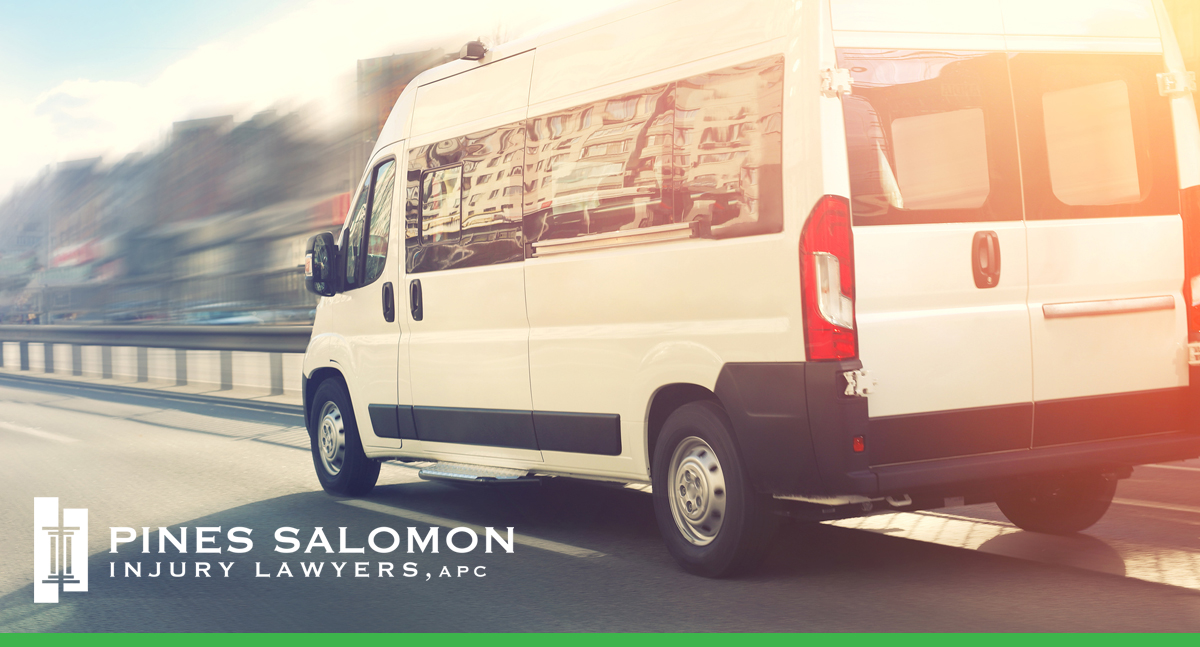 15-Passenger Van Safety Tips & Recommendations for Drivers